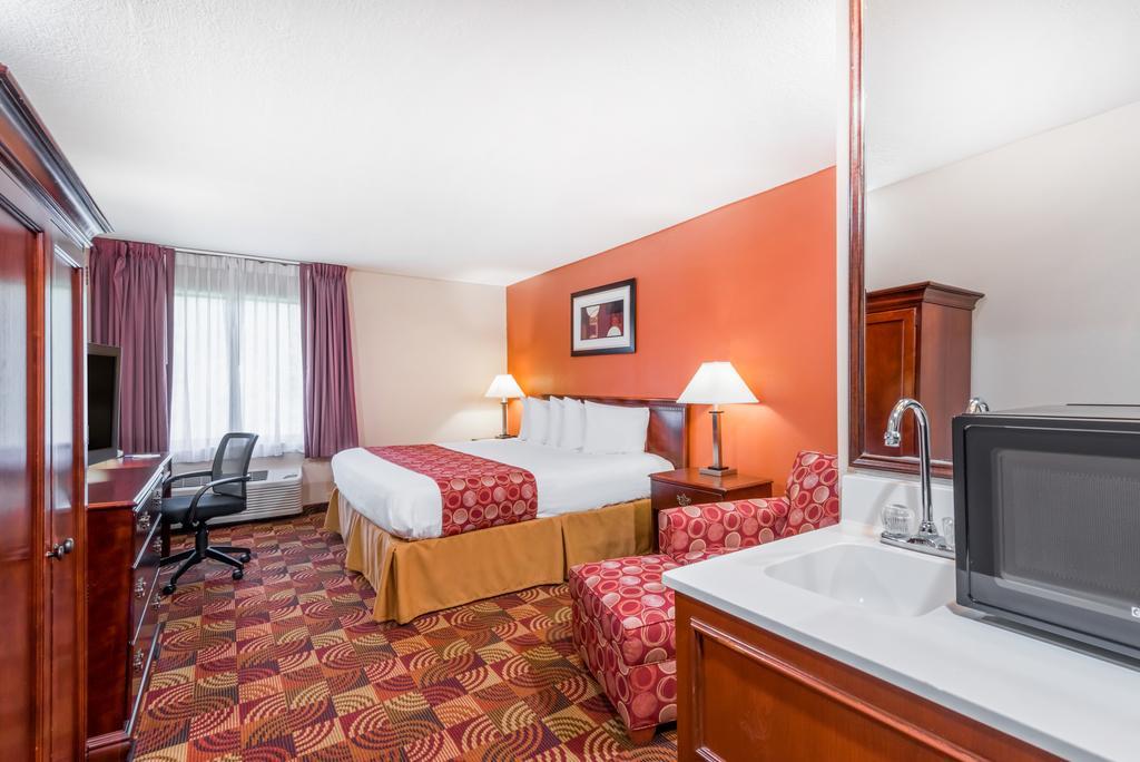 Baymont By Wyndham Plainfield/ Indianapolis Arpt Area Hotel Exterior photo